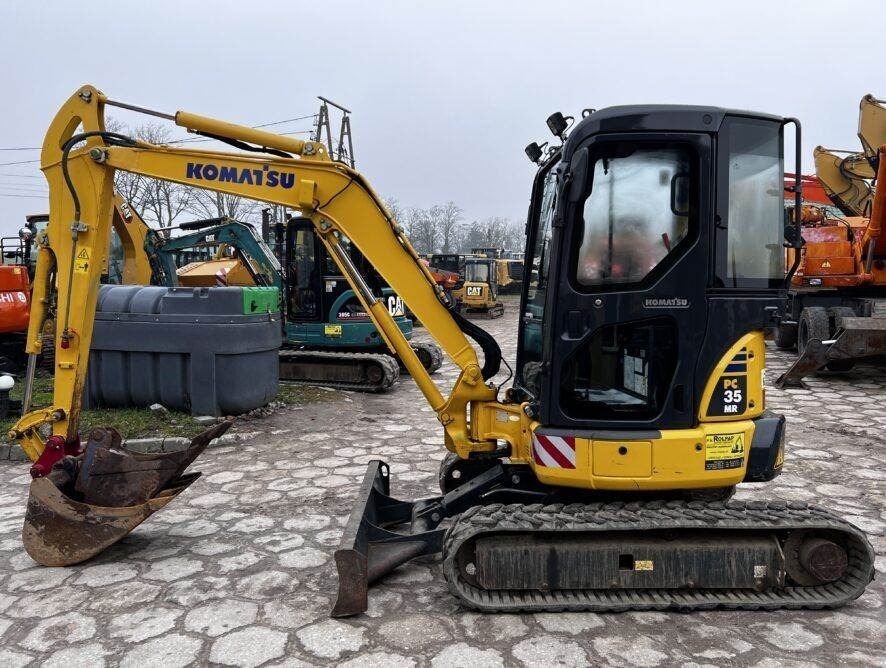 Komatsu PC35 MR-3 - Ekskavator mini: gambar 3 Komatsu PC35 MR-3 - Ekskavator mini: gambar 3