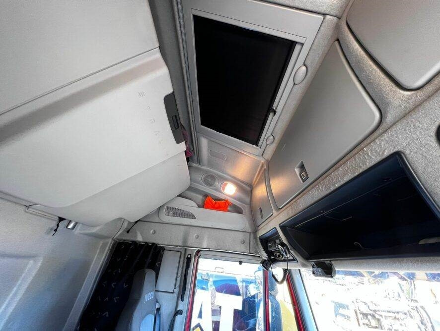 Iveco Stralis 500KM - Tractor head: gambar 5 Iveco Stralis 500KM - Tractor head: gambar 5