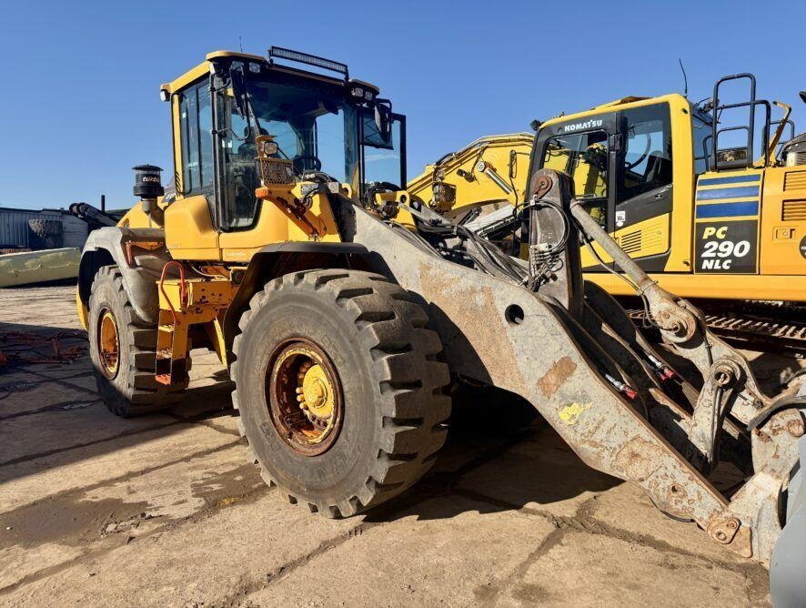 Volvo L110H - Wheel loader: gambar 2 Volvo L110H - Wheel loader: gambar 2