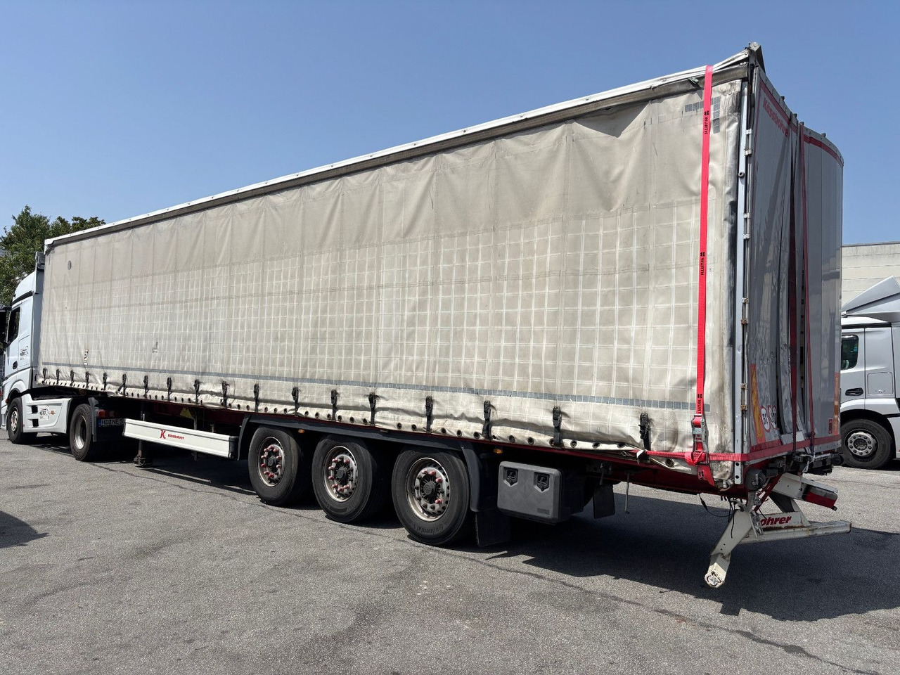 Kässbohrer Maxima XS Standard/Luft/Scheiben - Semi-trailer dengan terpal samping: gambar 4 Kässbohrer Maxima XS Standard/Luft/Scheiben - Semi-trailer dengan terpal samping: gambar 4