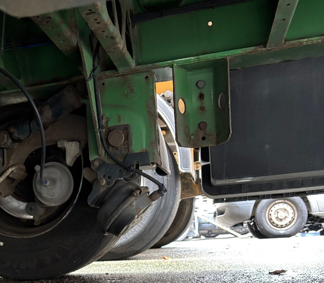 Krone SD BPW/Scheiben/Lift - Semi-trailer dengan terpal samping: gambar 5 Krone SD BPW/Scheiben/Lift - Semi-trailer dengan terpal samping: gambar 5