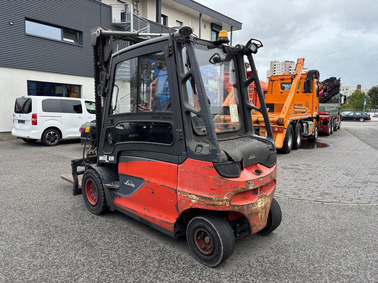 Linde E 50HL-01 Triplex Teleskopgabel - Forklift listrik: gambar 4 Linde E 50HL-01 Triplex Teleskopgabel - Forklift listrik: gambar 4