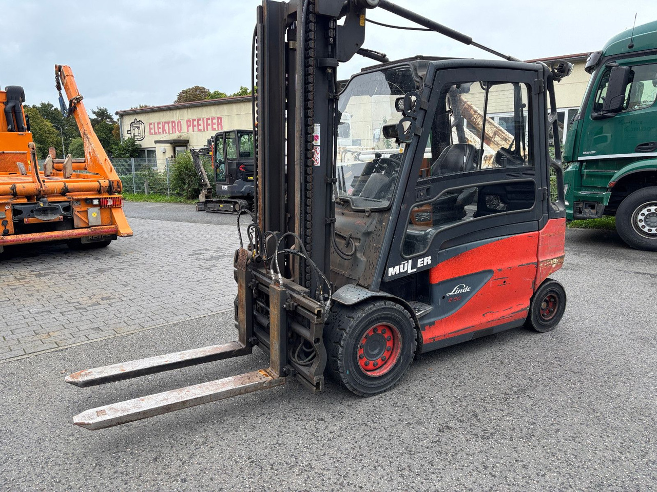 Linde E 50HL-01 Triplex Teleskopgabel - Forklift listrik: gambar 2 Linde E 50HL-01 Triplex Teleskopgabel - Forklift listrik: gambar 2