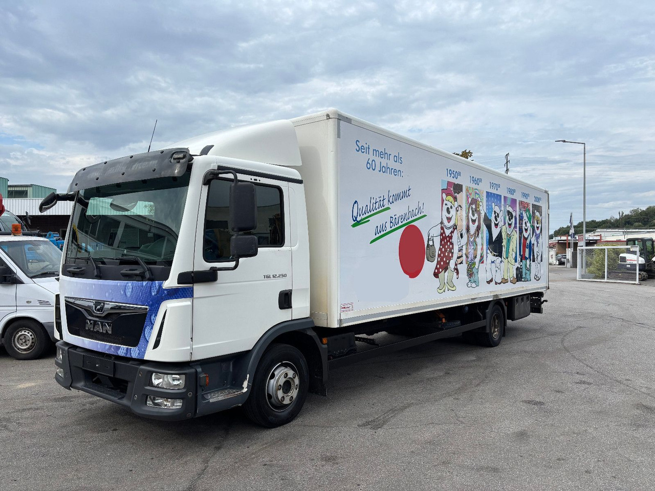 MAN TGL 12.250 LBW/Klima/Standheizung/Bergabfahr - Truk box: gambar 1 MAN TGL 12.250 LBW/Klima/Standheizung/Bergabfahr - Truk box: gambar 1