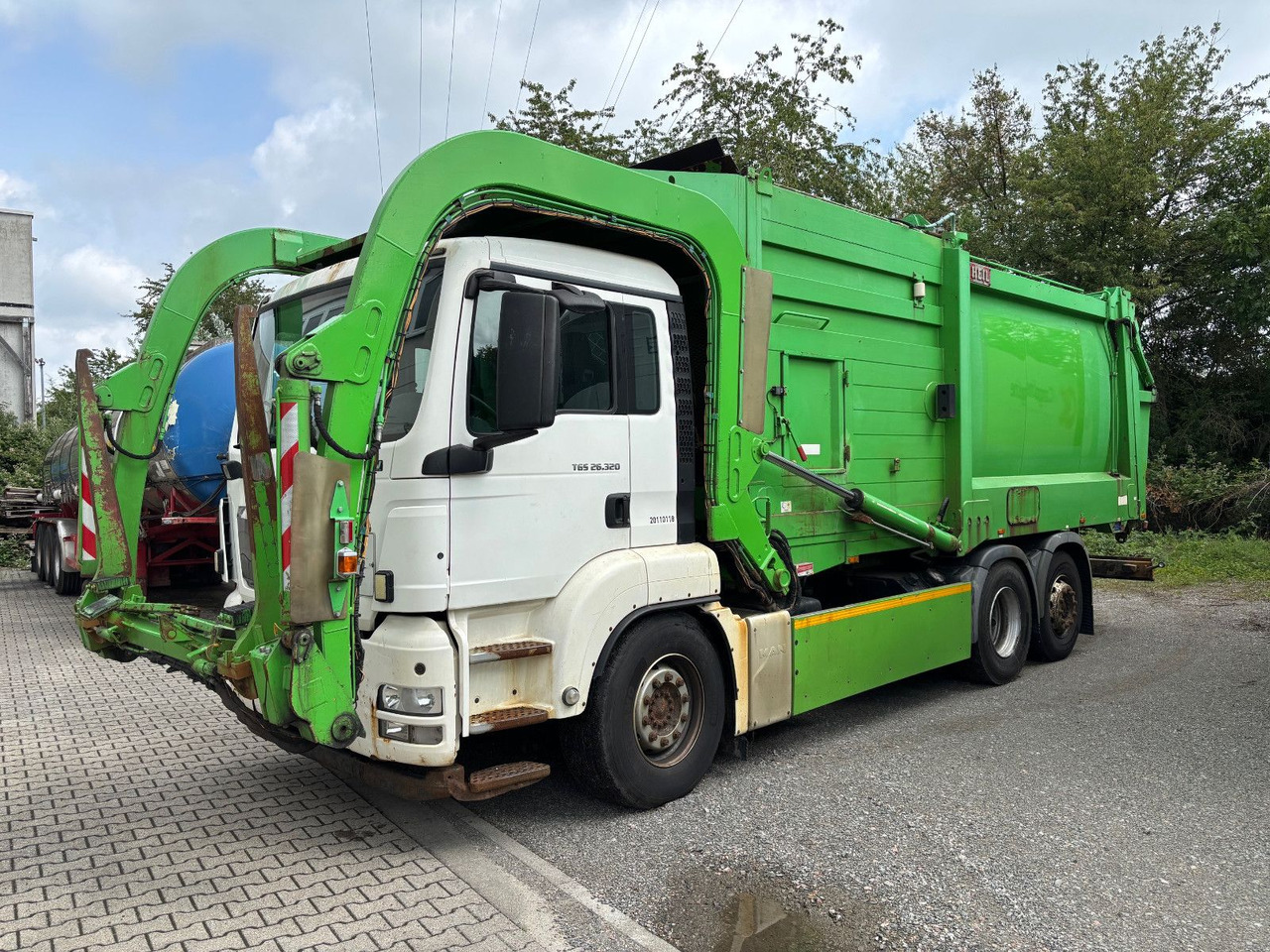 MAN TGS 26.320 EEV Heil Aufbau/Frontlader/Lift - Truk sampah: gambar 1 MAN TGS 26.320 EEV Heil Aufbau/Frontlader/Lift - Truk sampah: gambar 1