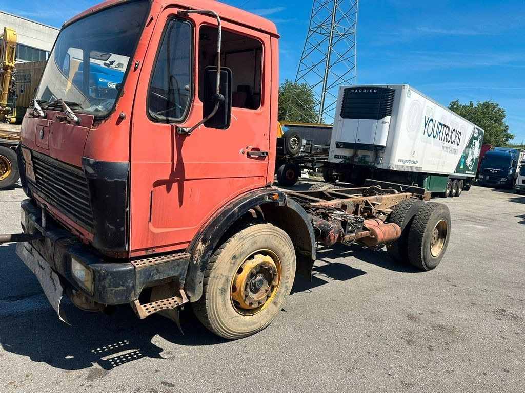 Mercedes-Benz 1626K Blatt/AP Achse V8 - Truk sasis: gambar 2 Mercedes-Benz 1626K Blatt/AP Achse V8 - Truk sasis: gambar 2