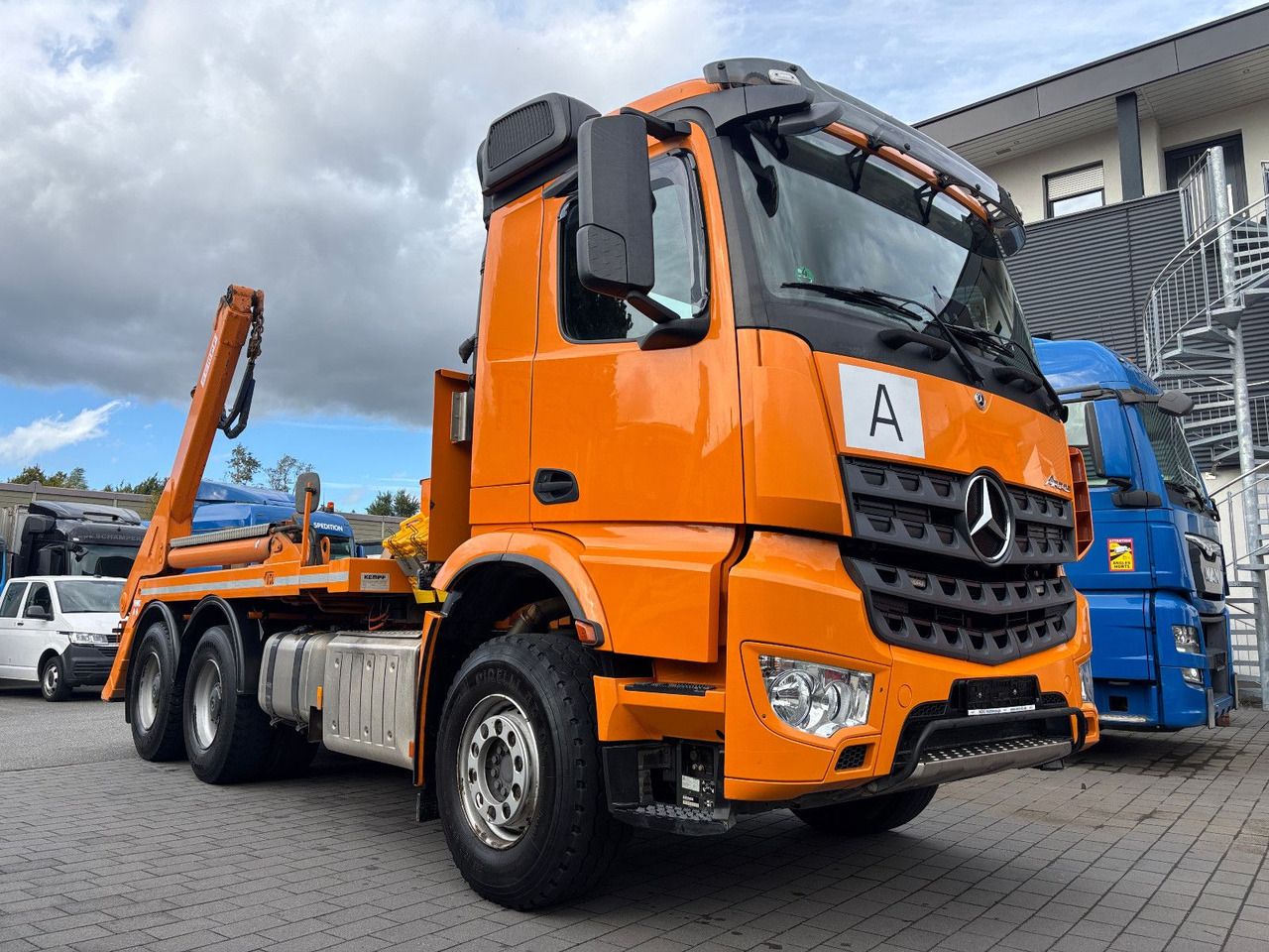 Mercedes-Benz Arocs 2648 6x4/Kempf - Truk jungkit: gambar 1 Mercedes-Benz Arocs 2648 6x4/Kempf - Truk jungkit: gambar 1