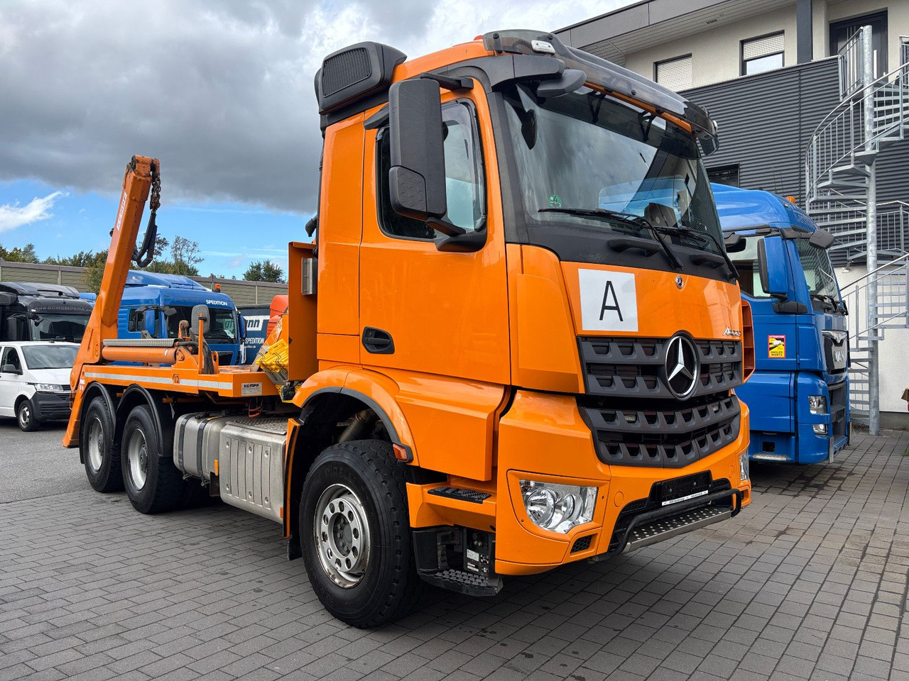 Mercedes-Benz Arocs 2648 6x4/Kempf - Truk jungkit: gambar 2 Mercedes-Benz Arocs 2648 6x4/Kempf - Truk jungkit: gambar 2