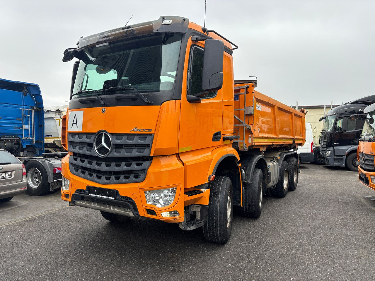 Mercedes-Benz Arocs 3248 8x4 MP5 Bordmatik/Klima/Plane - Truk jungkit: gambar 2 Mercedes-Benz Arocs 3248 8x4 MP5 Bordmatik/Klima/Plane - Truk jungkit: gambar 2