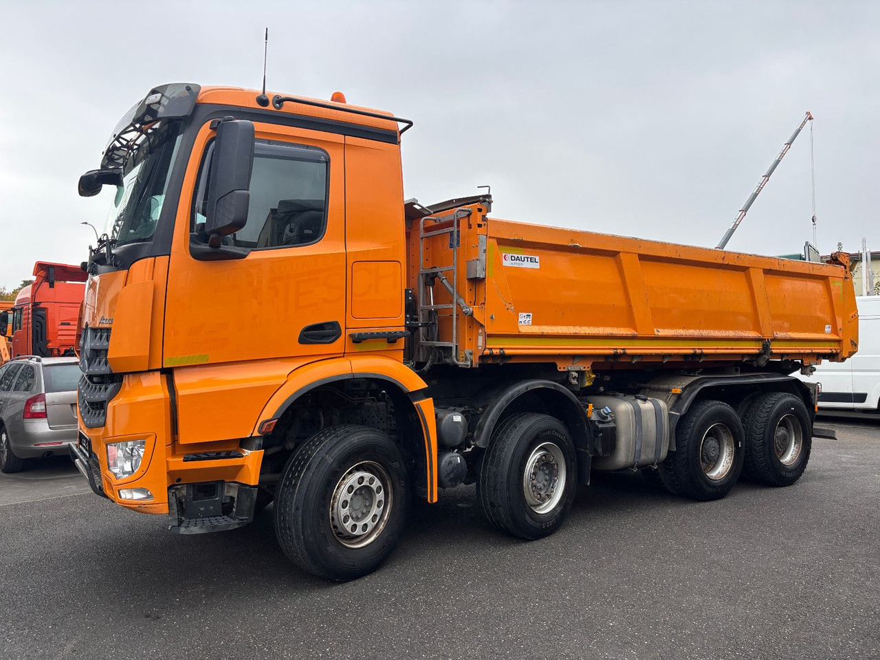 Mercedes-Benz Arocs 3248 8x4 MP5 Bordmatik/Klima/Plane - Truk jungkit: gambar 5 Mercedes-Benz Arocs 3248 8x4 MP5 Bordmatik/Klima/Plane - Truk jungkit: gambar 5