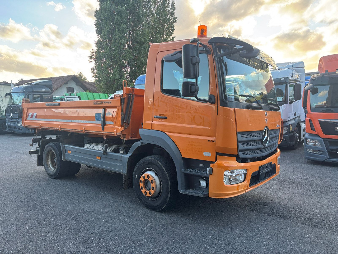 Mercedes-Benz Atego 1530 - Truk jungkit: gambar 5 Mercedes-Benz Atego 1530 - Truk jungkit: gambar 5