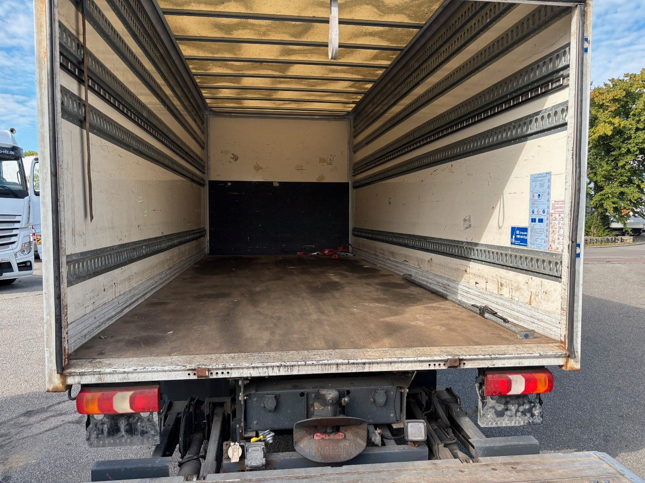 Van box Mercedes-Benz Atego 821 Luft/LBW/EU6/Klima/Navi: gambar 7 Van box Mercedes-Benz Atego 821 Luft/LBW/EU6/Klima/Navi: gambar 7