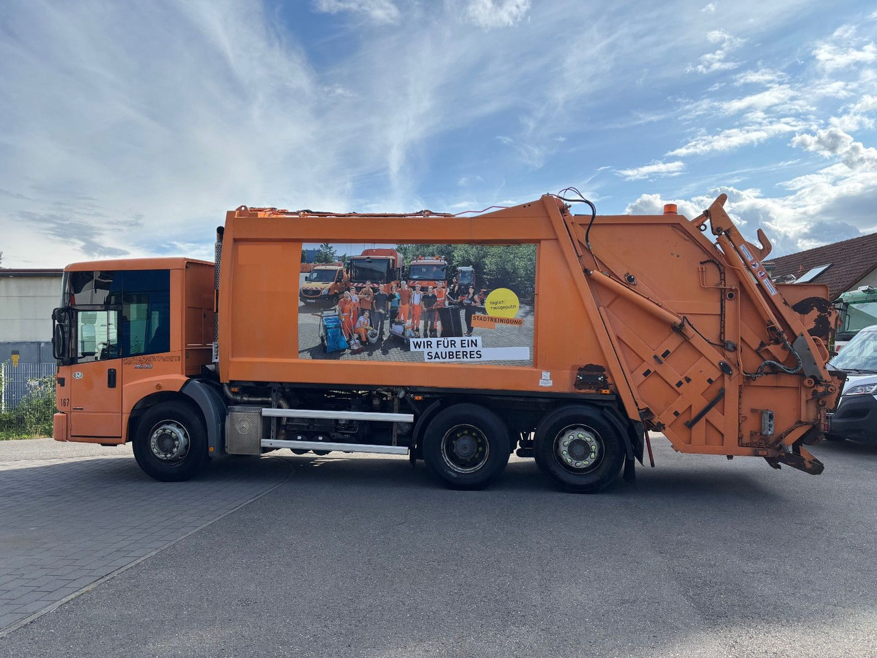 Mercedes-Benz Econic 2633 - Truk sampah: gambar 3 Mercedes-Benz Econic 2633 - Truk sampah: gambar 3