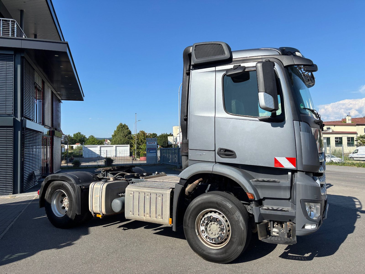 Mercedes-Benz Arocs 1842 Retarder/Kipphyd./Klima - Tractor head: gambar 4 Mercedes-Benz Arocs 1842 Retarder/Kipphyd./Klima - Tractor head: gambar 4