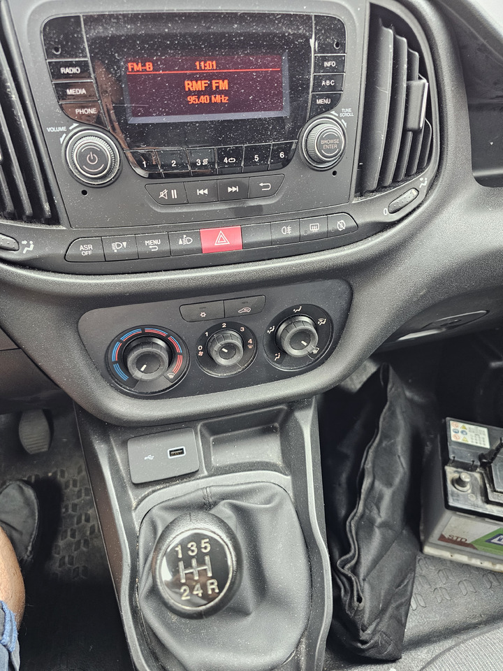 FIAT DOBLO CHLODNIA MROZNIA - 20C CARRIER KLIMA EURO6 - Van berpendingin: gambar 4 FIAT DOBLO CHLODNIA MROZNIA - 20C CARRIER KLIMA EURO6 - Van berpendingin: gambar 4