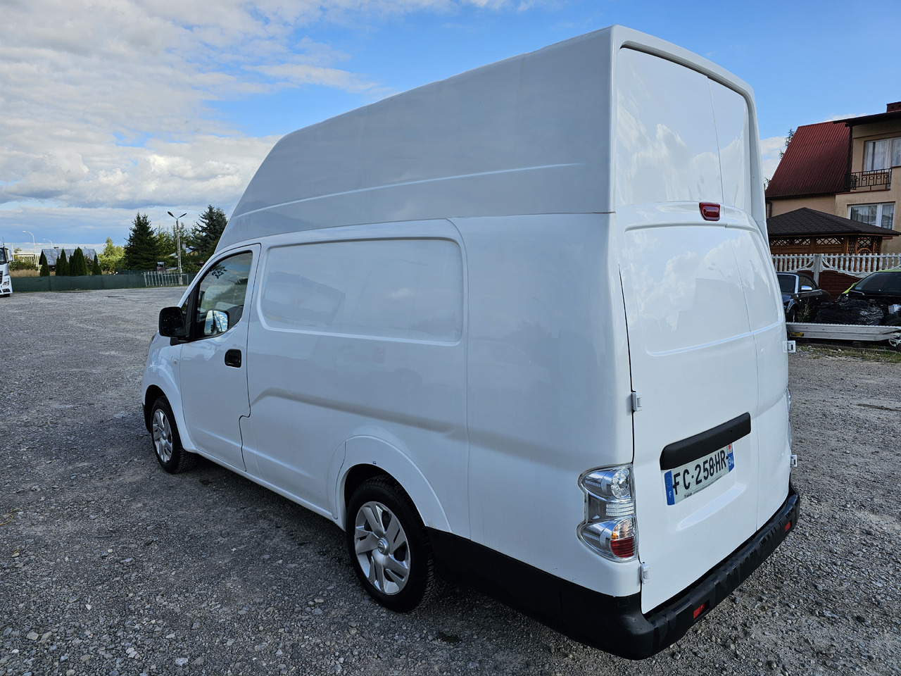 NISSAN E-NV200 ELEKTRYCZNY 40 KV 250 km klima kamera - Van kecil, Van listrik: gambar 5 NISSAN E-NV200 ELEKTRYCZNY 40 KV 250 km klima kamera - Van kecil, Van listrik: gambar 5