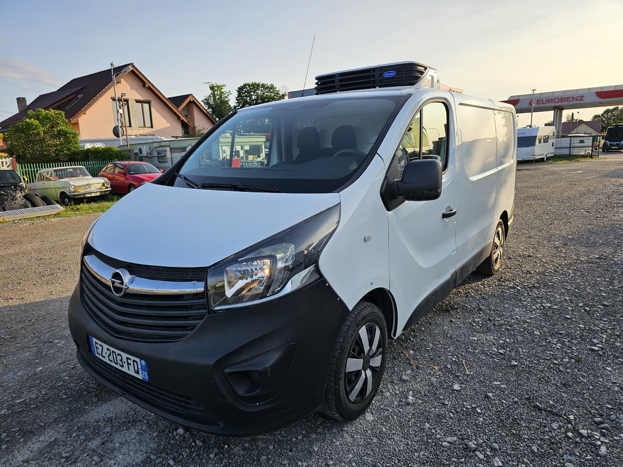 Opel VIVARO CHLODNIA CARRIER+230V CHLODZI GRZEJE KLIMA EURO6 - Van berpendingin: gambar 4 Opel VIVARO CHLODNIA CARRIER+230V CHLODZI GRZEJE KLIMA EURO6 - Van berpendingin: gambar 4