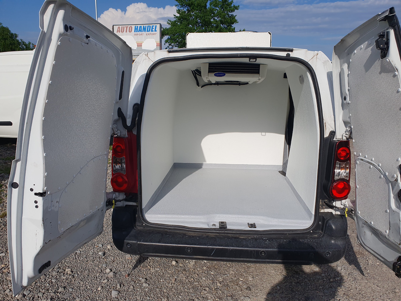 PEUGEOT PARTNER LONG CHLODNIA MROZNIA CARRIER KLIMA NAVI EURO6 - Van berpendingin: gambar 2 PEUGEOT PARTNER LONG CHLODNIA MROZNIA CARRIER KLIMA NAVI EURO6 - Van berpendingin: gambar 2
