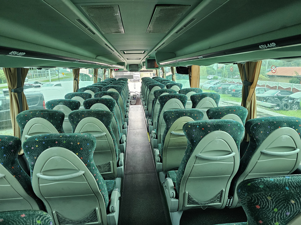 SCANIA IRIZAR CENTURY 61 OSOB KLIMA EURO5 - Bus pariwisata: gambar 4 SCANIA IRIZAR CENTURY 61 OSOB KLIMA EURO5 - Bus pariwisata: gambar 4