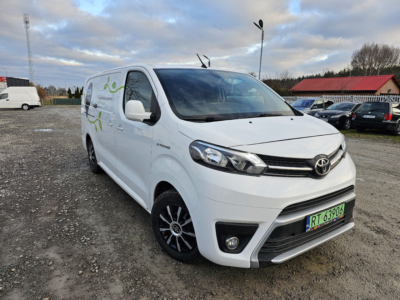 TOYOTA PROACE LONG ELECTRIC 75 KWH KLIMA NAVI KAMERA - Van kecil, Van listrik: gambar 4 TOYOTA PROACE LONG ELECTRIC 75 KWH KLIMA NAVI KAMERA - Van kecil, Van listrik: gambar 4