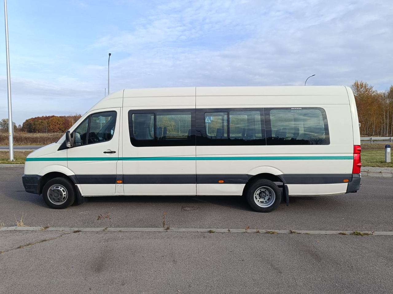 VOLKSWAGEN CRAFTER 23 OSOBY KLIMA WEBASTO KAMERA RETARDER HAK EURO5 - Bus pariwisata: gambar 5 VOLKSWAGEN CRAFTER 23 OSOBY KLIMA WEBASTO KAMERA RETARDER HAK EURO5 - Bus pariwisata: gambar 5