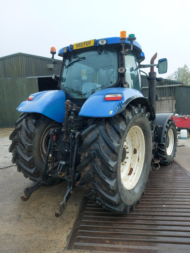 2011 New Holland T7040 - Traktor: gambar 1 2011 New Holland T7040 - Traktor: gambar 1