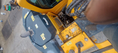 Ekskavator perayap 2022 Hyundai HX145 LCR: gambar 15 Ekskavator perayap 2022 Hyundai HX145 LCR: gambar 15