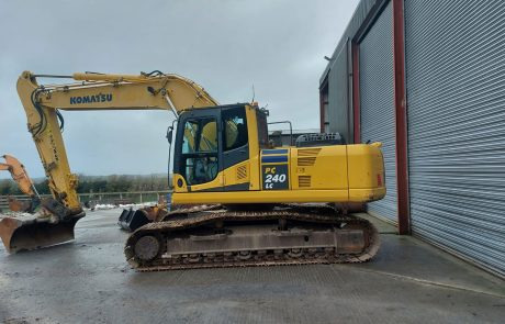 KOMATSU PC240LC-8 - Ekskavator perayap: gambar 1 KOMATSU PC240LC-8 - Ekskavator perayap: gambar 1