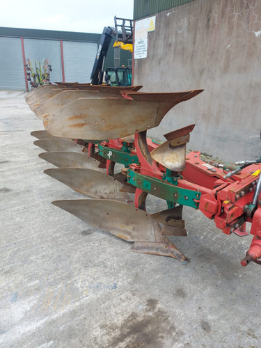 Kverneland ES 100-200-28 - Bajak: gambar 1 Kverneland ES 100-200-28 - Bajak: gambar 1