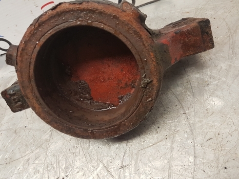 Case 4210, 4230, C90, Cx90, 895 Front Axle Support 1537607c1, 19066 - As roda depan untuk Traktor: gambar 3 Case 4210, 4230, C90, Cx90, 895 Front Axle Support 1537607c1, 19066 - As roda depan untuk Traktor: gambar 3