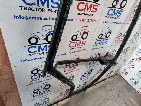 Case 5140, 5120, 5240, 5130cab Door Frame 1546800c2, 1971204c1 - Pintu dan bagian: gambar 5 Case 5140, 5120, 5240, 5130cab Door Frame 1546800c2, 1971204c1 - Pintu dan bagian: gambar 5