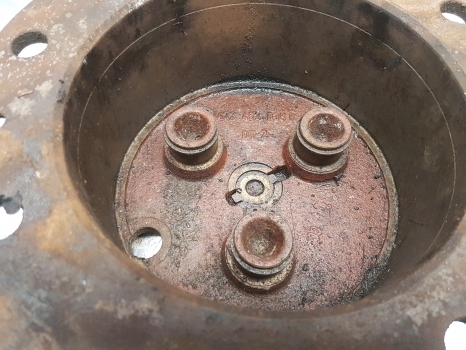 Case Hub Cover 4472452036 Zf Apl 330 81437c1 - Hub roda untuk Traktor: gambar 5 Case Hub Cover 4472452036 Zf Apl 330 81437c1 - Hub roda untuk Traktor: gambar 5