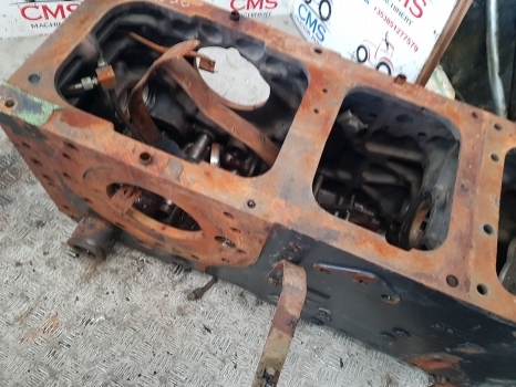 Case International 956, 1056 Rear Axle Centre Housing 1280964c2, 1289971c91 - As roda belakang untuk Traktor: gambar 3 Case International 956, 1056 Rear Axle Centre Housing 1280964c2, 1289971c91 - As roda belakang untuk Traktor: gambar 3