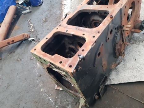 Case International 956, 1056 Rear Axle Centre Housing 1280964c2, 1289971c91 - As roda belakang untuk Traktor: gambar 4 Case International 956, 1056 Rear Axle Centre Housing 1280964c2, 1289971c91 - As roda belakang untuk Traktor: gambar 4