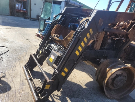 Case Mxm120, Mxm140, Mxm130 New Holland Tm120, Tm140, Tm150 Rossmore Loader - Pemuat depan untuk traktor: gambar 1 Case Mxm120, Mxm140, Mxm130 New Holland Tm120, Tm140, Tm150 Rossmore Loader - Pemuat depan untuk traktor: gambar 1