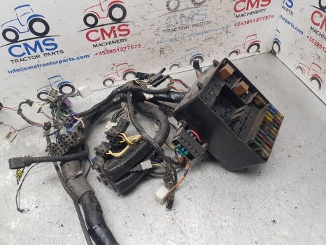 Case New Holland Mxm190, Tm190, Mxm175, Tm175 Cab Wiring Loom Assy - Kabel/ Kawat harness untuk Traktor: gambar 5 Case New Holland Mxm190, Tm190, Mxm175, Tm175 Cab Wiring Loom Assy - Kabel/ Kawat harness untuk Traktor: gambar 5