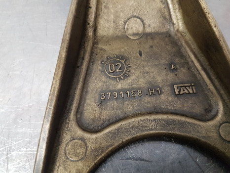 Claas Ares 836, Atles 946-915 Rz Differential Lock Fork 6005024889, 3791158h1 - Kopling dan suku cadang untuk Traktor: gambar 3 Claas Ares 836, Atles 946-915 Rz Differential Lock Fork 6005024889, 3791158h1 - Kopling dan suku cadang untuk Traktor: gambar 3