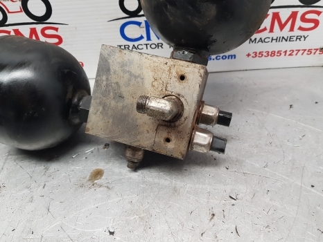 Claas Arion 500, 600 Series 640 Brake Valve, Safety Block 0021603450, 0021603451 - Katup rem untuk Traktor: gambar 2 Claas Arion 500, 600 Series 640 Brake Valve, Safety Block 0021603450, 0021603451 - Katup rem untuk Traktor: gambar 2