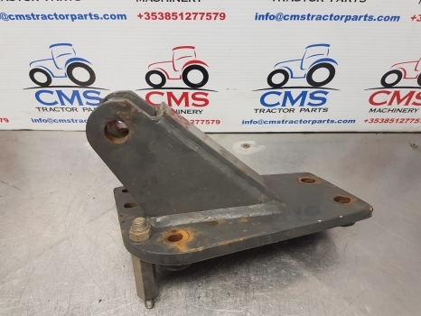 Claas Arion 640, 500, 600, Hexashift, Cmatic Top Link Bracket Lhs 0021608191 - Suspensi kabin untuk Traktor: gambar 3 Claas Arion 640, 500, 600, Hexashift, Cmatic Top Link Bracket Lhs 0021608191 - Suspensi kabin untuk Traktor: gambar 3