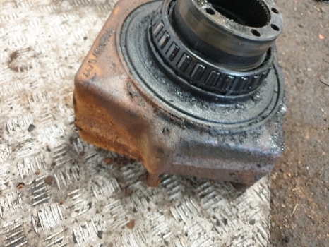 Deutz Agrotron 120, 130 Front Axle Swivel Housing Rhs 4475306141, 4475406132 - As roda depan untuk Traktor: gambar 3 Deutz Agrotron 120, 130 Front Axle Swivel Housing Rhs 4475306141, 4475406132 - As roda depan untuk Traktor: gambar 3