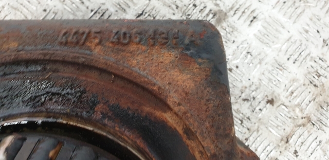 Deutz Agrotron 120 Front Axle Swivel Housing Lhs 4475306140, 4475406131 - As roda depan untuk Traktor: gambar 2 Deutz Agrotron 120 Front Axle Swivel Housing Lhs 4475306140, 4475406131 - As roda depan untuk Traktor: gambar 2