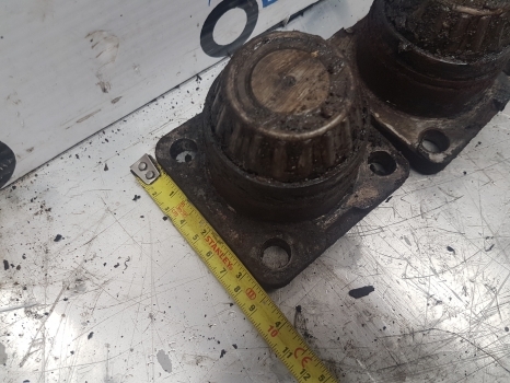 Deutz Agrotron, Same, Lamborgini 150 Front Axle King Pin Set 04415111, Apl2045 - As roda depan untuk Traktor: gambar 5 Deutz Agrotron, Same, Lamborgini 150 Front Axle King Pin Set 04415111, Apl2045 - As roda depan untuk Traktor: gambar 5