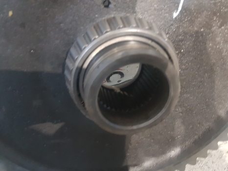 Deutz Dx110, Dx4, Dx6m, Dxbis,agrostar Rear Axle Gear 59t Lhs 04304051, 4304051 - As roda belakang untuk Traktor: gambar 3 Deutz Dx110, Dx4, Dx6m, Dxbis,agrostar Rear Axle Gear 59t Lhs 04304051, 4304051 - As roda belakang untuk Traktor: gambar 3