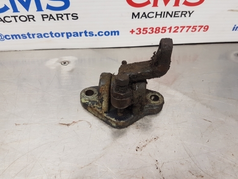 Deutz Dxbis110, Dx120, Dx90 Differential Support Lever 02383832, 02383836 - As roda belakang untuk Traktor: gambar 2 Deutz Dxbis110, Dx120, Dx90 Differential Support Lever 02383832, 02383836 - As roda belakang untuk Traktor: gambar 2