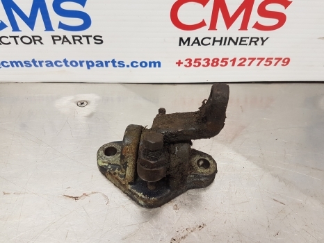 Deutz Dxbis110, Dx120, Dx90 Differential Support Lever 02383832, 02383836 - As roda belakang untuk Traktor: gambar 1 Deutz Dxbis110, Dx120, Dx90 Differential Support Lever 02383832, 02383836 - As roda belakang untuk Traktor: gambar 1