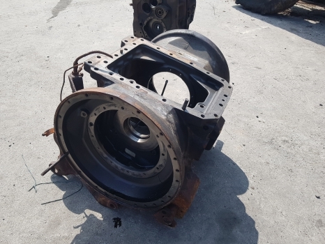 Fendt 818 Rear Axle Centre Housing Cross Shaft Arm 718150050023, F718150050021 - As roda belakang: gambar 2 Fendt 818 Rear Axle Centre Housing Cross Shaft Arm 718150050023, F718150050021 - As roda belakang: gambar 2