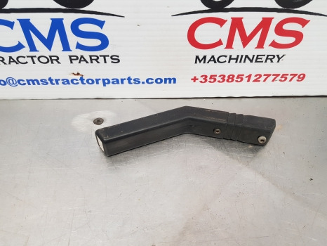 Fiat 115-90, 130-90, 140-90, 115-90, 180-90, 160-90 Cab Handle Knob 5114837 - Kabin dan interior: gambar 1 Fiat 115-90, 130-90, 140-90, 115-90, 180-90, 160-90 Cab Handle Knob 5114837 - Kabin dan interior: gambar 1