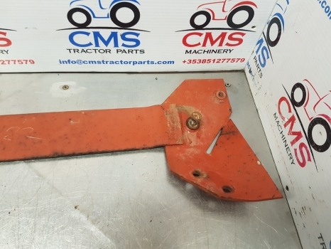 Fiat 115-90, 140-90, 130-90, 160-90, 180-90 Fuel Tank Support 82992886, 82992887 - Tangki bahan bakar untuk Peralatan pertanian: gambar 3 Fiat 115-90, 140-90, 130-90, 160-90, 180-90 Fuel Tank Support 82992886, 82992887 - Tangki bahan bakar untuk Peralatan pertanian: gambar 3