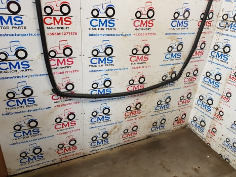 Ford 10, 30, 100, 200, 600, 1000 Super Q Cab Rear Windows Seal E7nn9442082ca - Jendela dan bagian untuk Mobil: gambar 4 Ford 10, 30, 100, 200, 600, 1000 Super Q Cab Rear Windows Seal E7nn9442082ca - Jendela dan bagian untuk Mobil: gambar 4