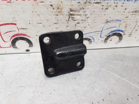 Ford 10, 40 Series 7610 Fwd Drop Box Plate Car125000, Car120878, 83962768 - As roda depan: gambar 2 Ford 10, 40 Series 7610 Fwd Drop Box Plate Car125000, Car120878, 83962768 - As roda depan: gambar 2